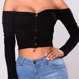 New crop top Black off the shoulder long sleeve
